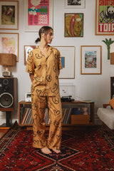 PEACE AND LOVE SHORT SLEEVE SHIRT